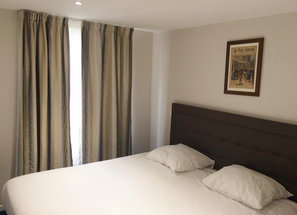 Hotel Savoy Париж Стая снимка