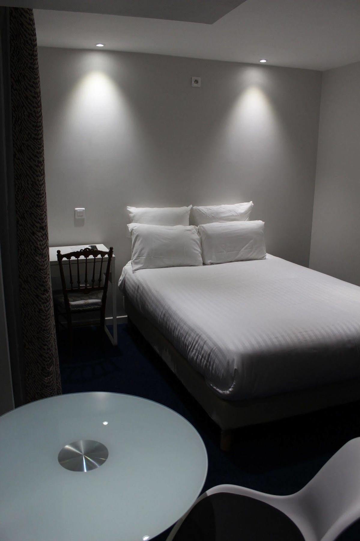 Hotel Savoy Париж Екстериор снимка