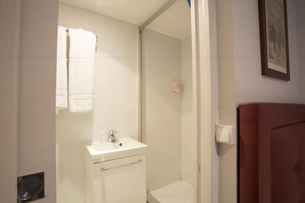 Hotel Savoy Париж Екстериор снимка